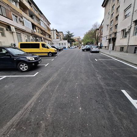 3 Rooms Apartment, Top Center, 1St Floor, Aubg, Free Parking, Pc I5 Ssd, 3 Led Tvs 200 Channels, Wifi, Terrace, Easy-Late Check-In, Stay Before Greece Blagoevgrad Eksteriør bilde